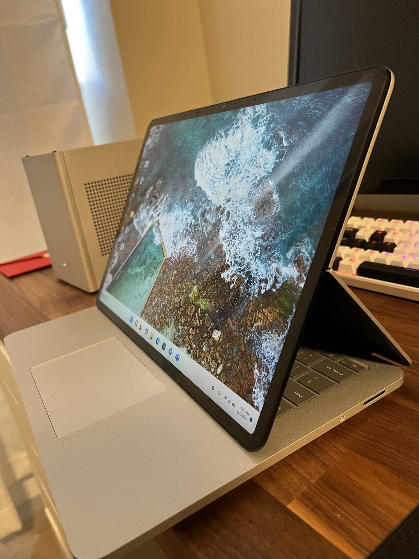 Microsoft Surface Laptop Studio W/ 3050 TI