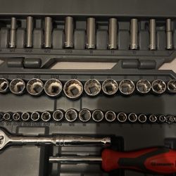 Crescent 84piece Tool Kit
