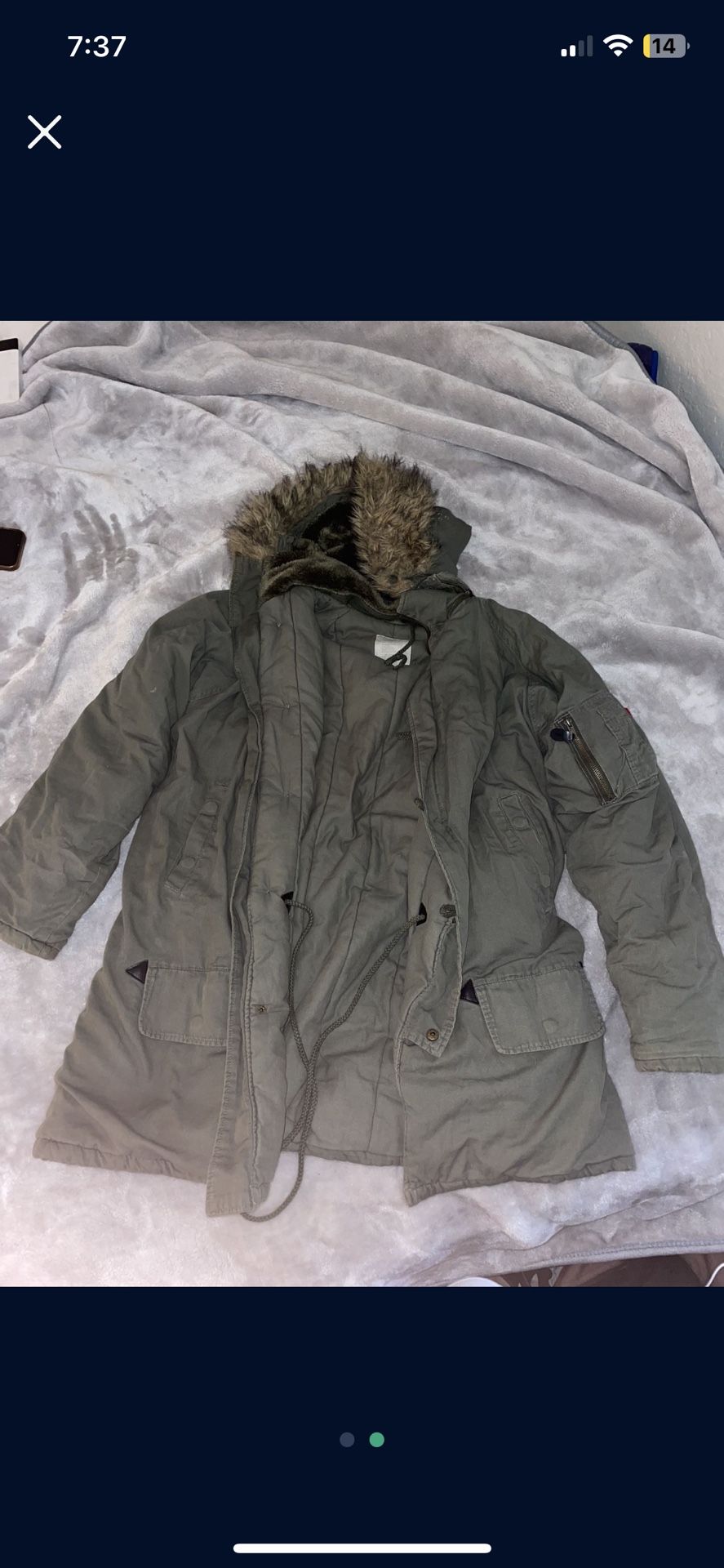 Parka Jacket Extreme Weather Fur Coat Size Medium 100$