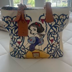 Rare! Disney Snow White Dooney & Burke tote bag