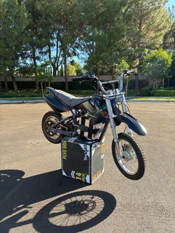 76V Razor MX650