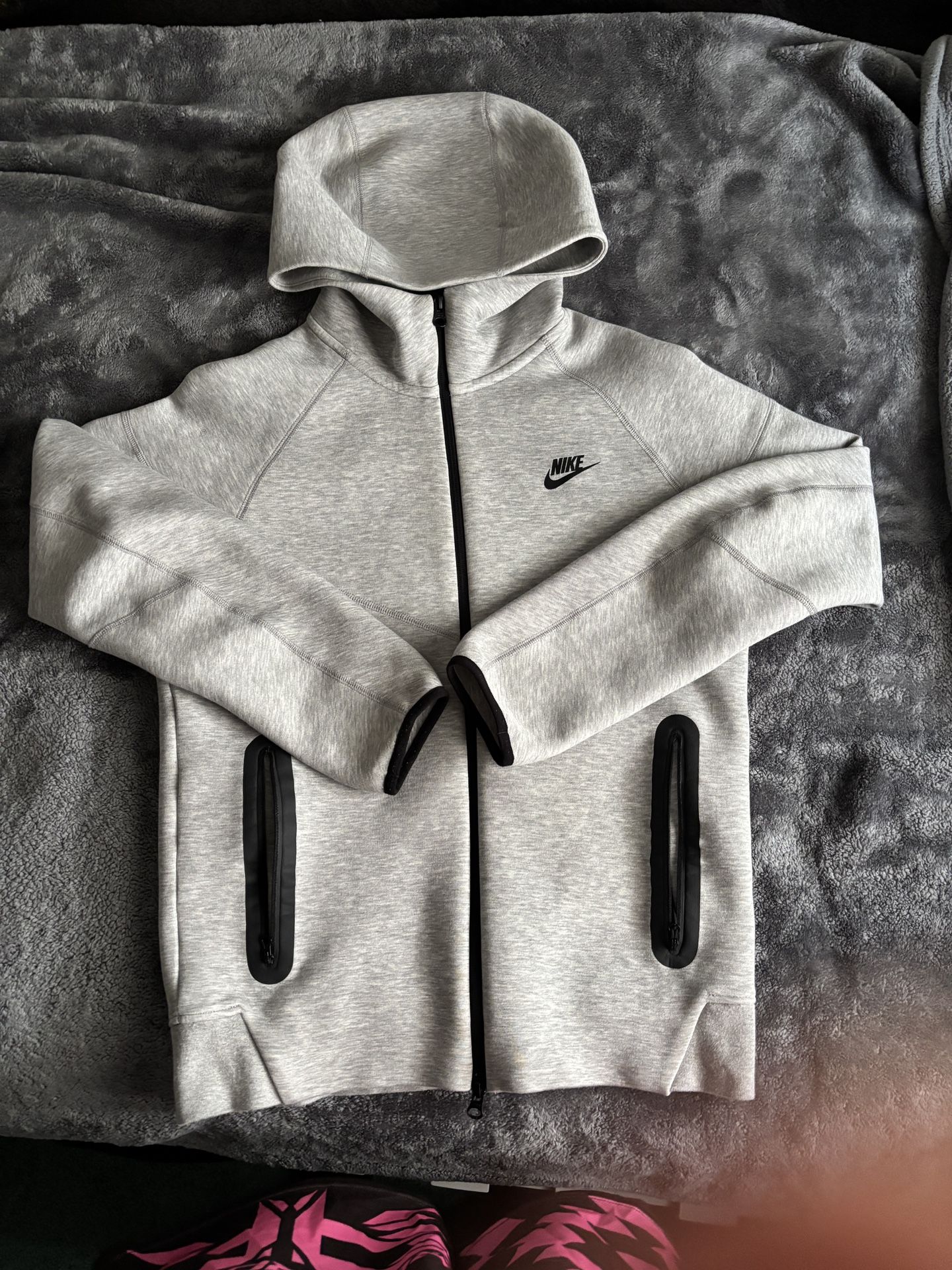 Men’s Nike Tech Grey
