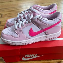 Nike Dunk Low Triple Pink GS 4Y