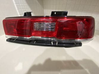 2014-2015 Camaro Tail Light (Right Passenger; Fits 3.6L V6)