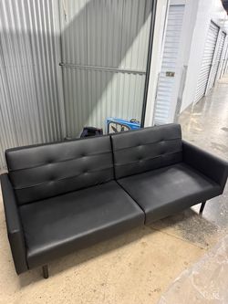 Love seat/ futon