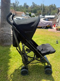 UPPAbaby G-LUXE Stroller - Carbon Black Frame
