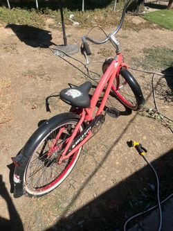 Hello Kitty Cruiser