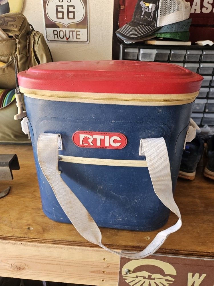 Rtic Soft Cooler