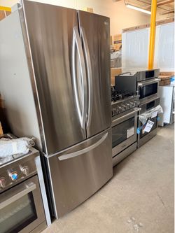 LG used 33” refrigerator