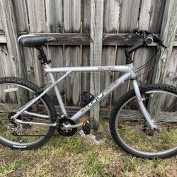 GT TEMPEST MTB