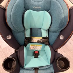LUXE CARSEAT: Evenflo Revolve 360 Rotating Convertible Car Seat