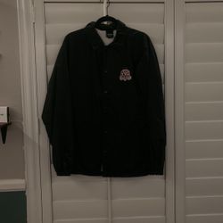 Active medium windbreaker