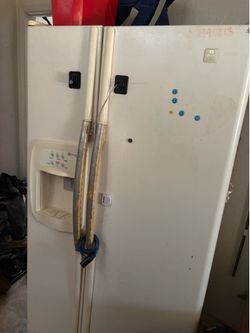 Refrigerator Maytag