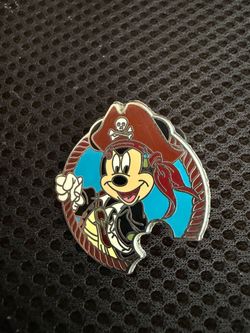 Disney Mickey Mouse Pirates Of The Caribbean Pin