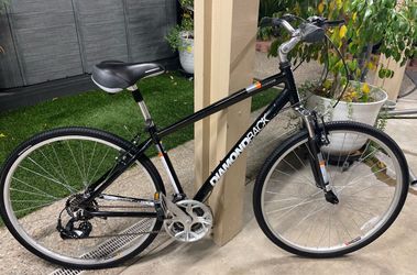 Diamondback Edgewood Hybrid Bike in Pristine “New” Condition