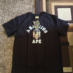 Graphic Black Tee Size Large
