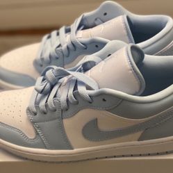Jordan 1 Low Aluminum Women’s 10/ Mens 8.5