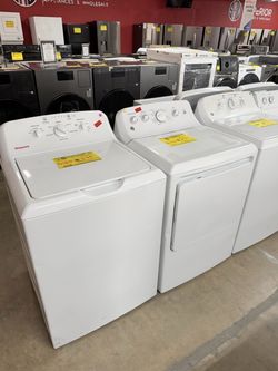 Hotpoint Top Load Washing Machine White