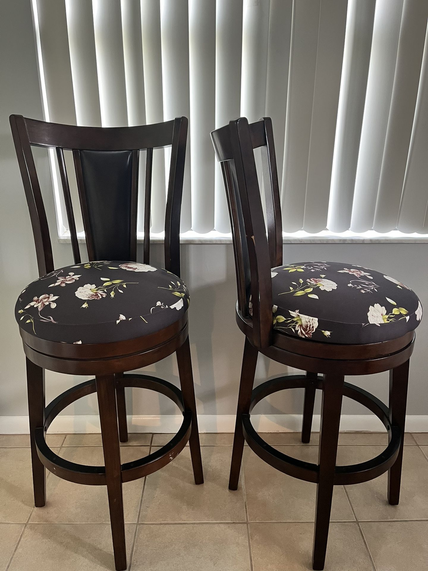 3 Comfy Bar Stools- Swivel