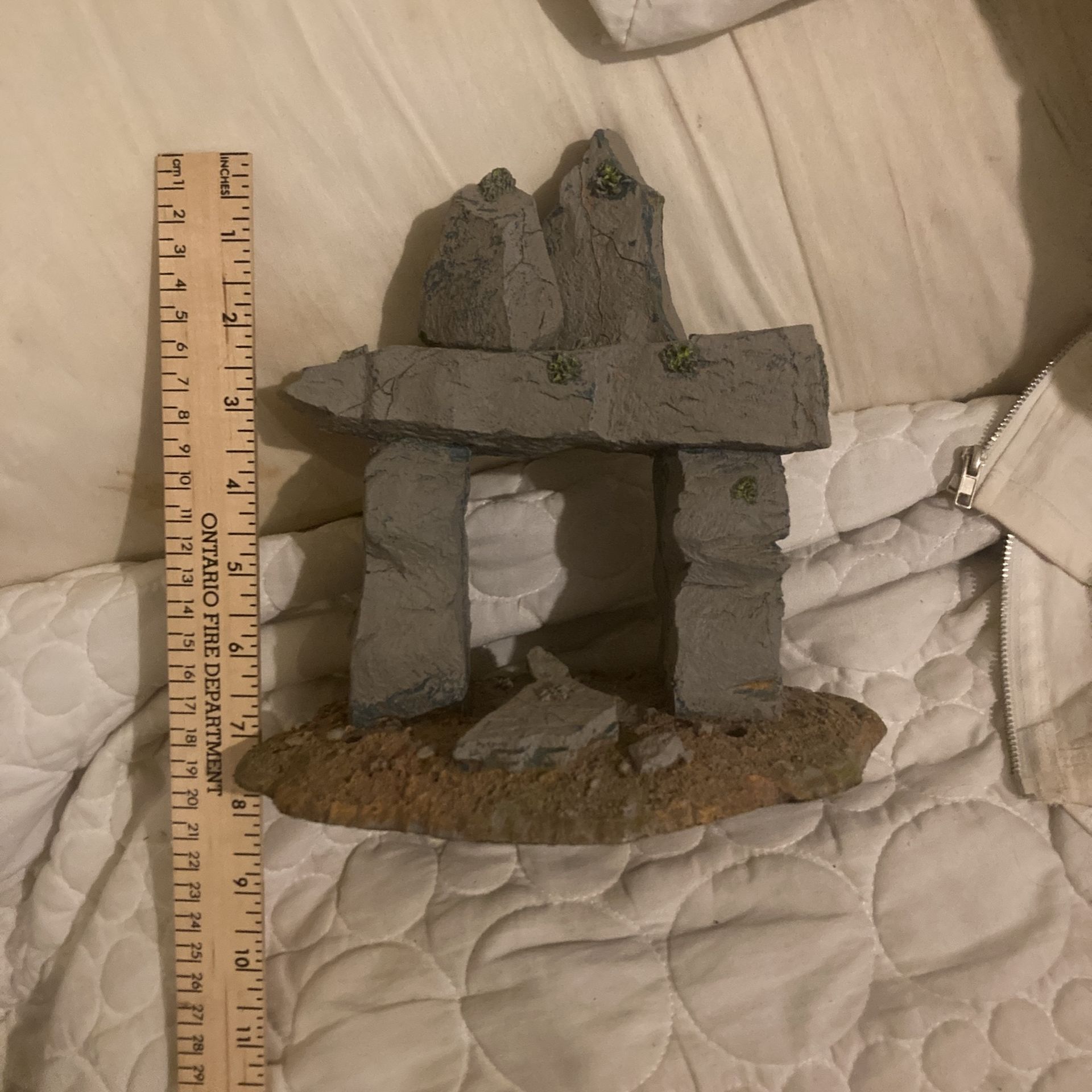 Aquarium  Rock Sculpture 