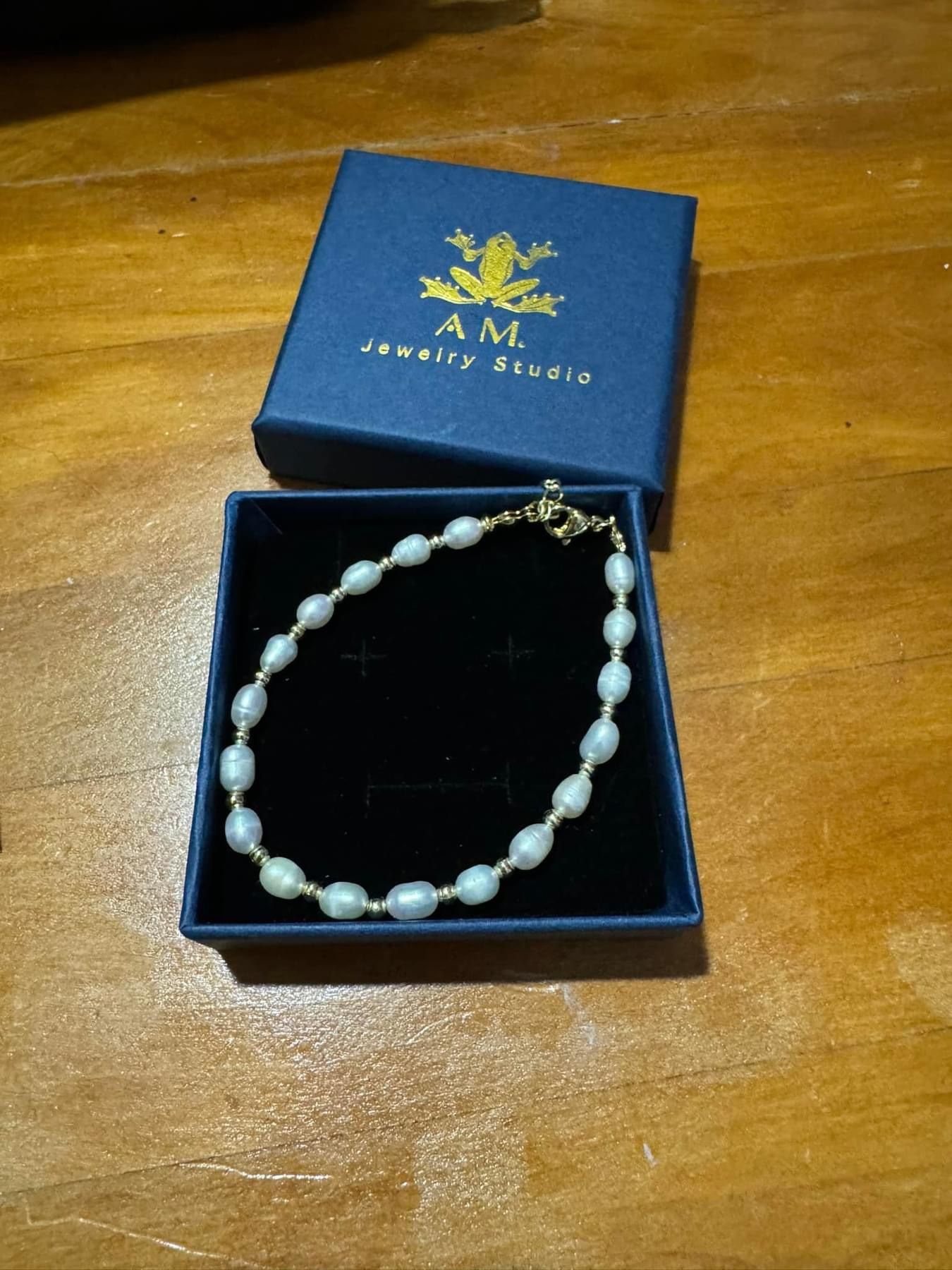 Gold beads and pearl bracelet