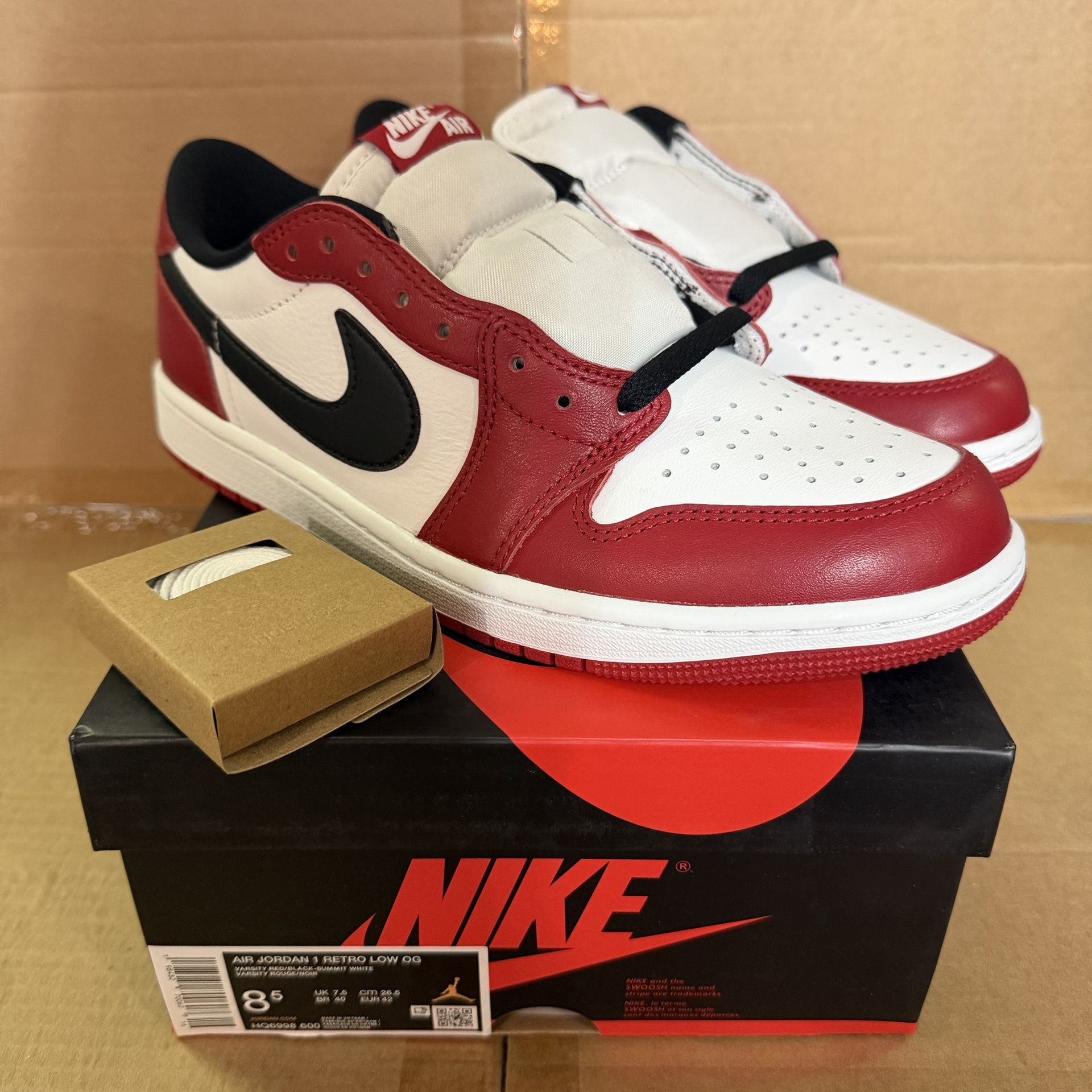 Air Jordan 1 Retro Low OG- Chicago (2025)- Size 8.5/10W