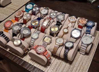 Lot of 25+ Mixed Fashion Watches. $3 each