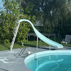 Large Pool Slide - Prefer You Pick Up But Can Deliver It