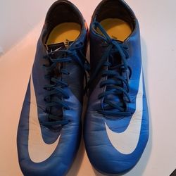 Soccer Shoes Still In Great Condition 9,5