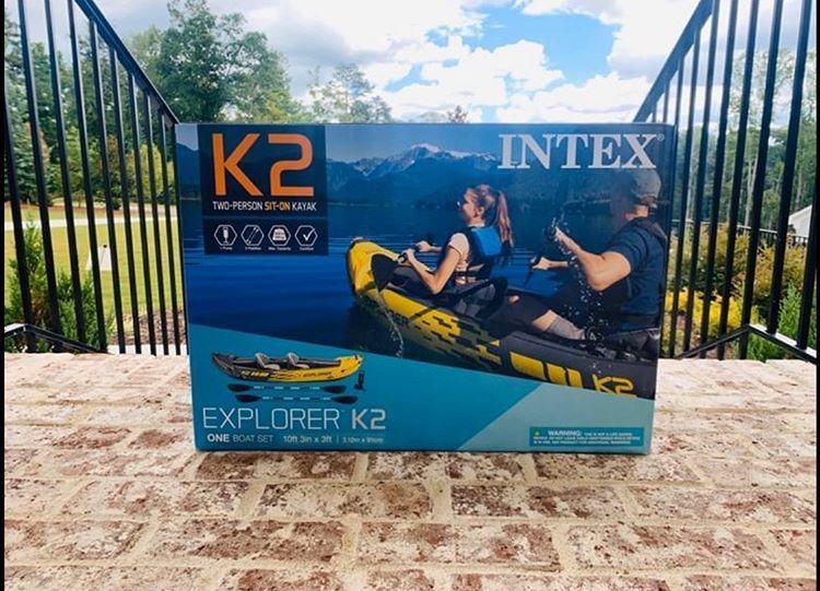 Intex kayak 2-person inflatable with aluminum oars and pump