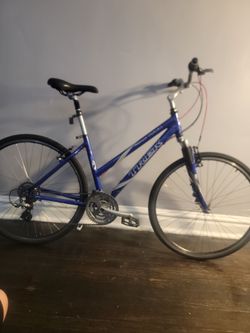 TREK MULTI TRADE 7200 SIZE MEDIUM
