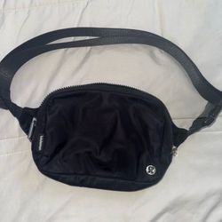 Lululemon belt bag