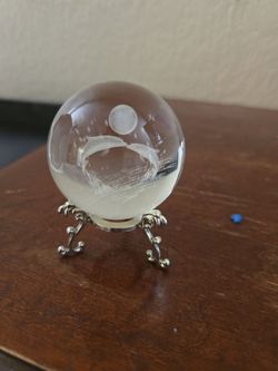 Fred the dinosaur and crystal ball
