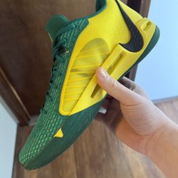 Nike Sabrina 1
