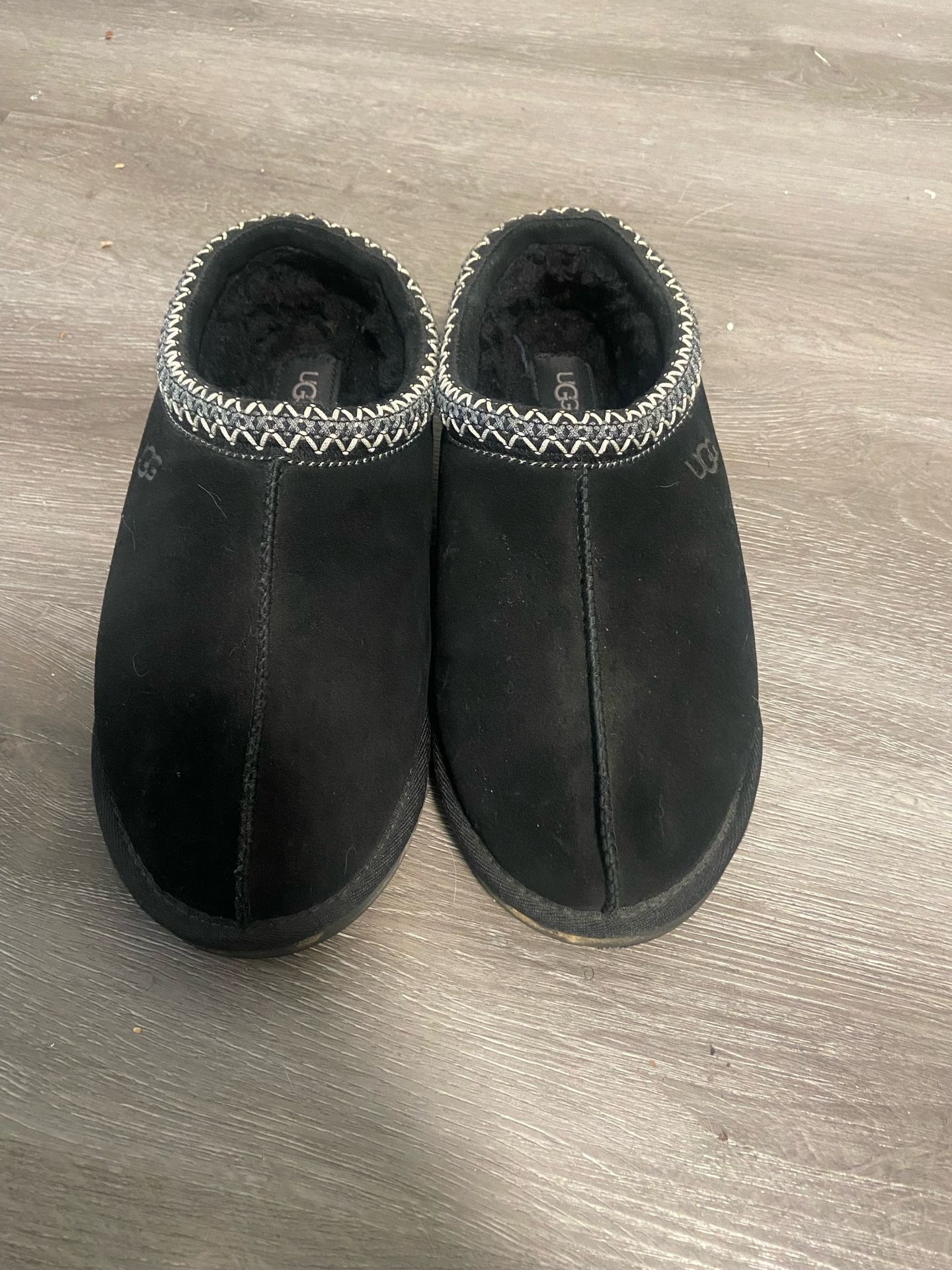 UGg Slippers Size 10