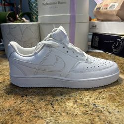 Nk Curt Vision Low Brand New White/white No Box Size9 ,6.5 Lady And 7.5 Men
