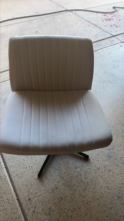 Chair cloth chair, very comfy, $25
