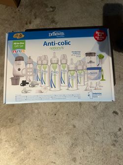 Baby bottle set with warmer