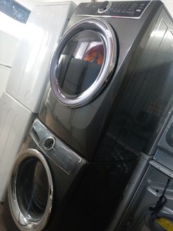 Electrolux gray stackable front load washer and dryer set - Free delivery