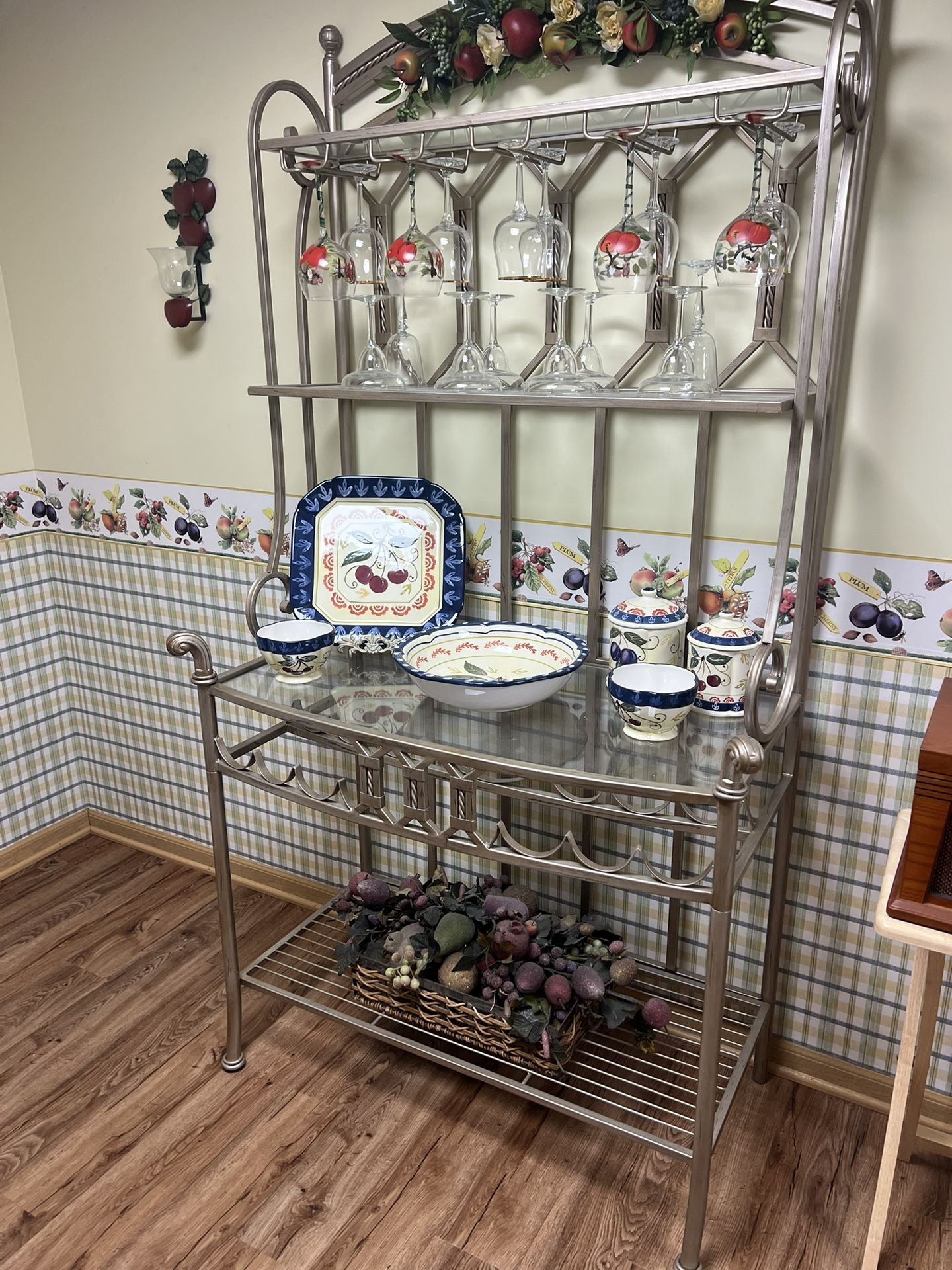 Baker’s Rack
