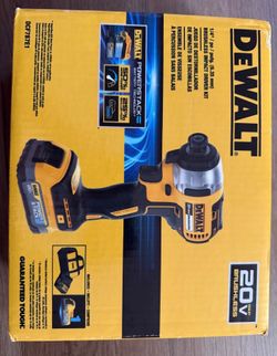 DEWALT MAX Impact Driver, 1/4 in. Kit
