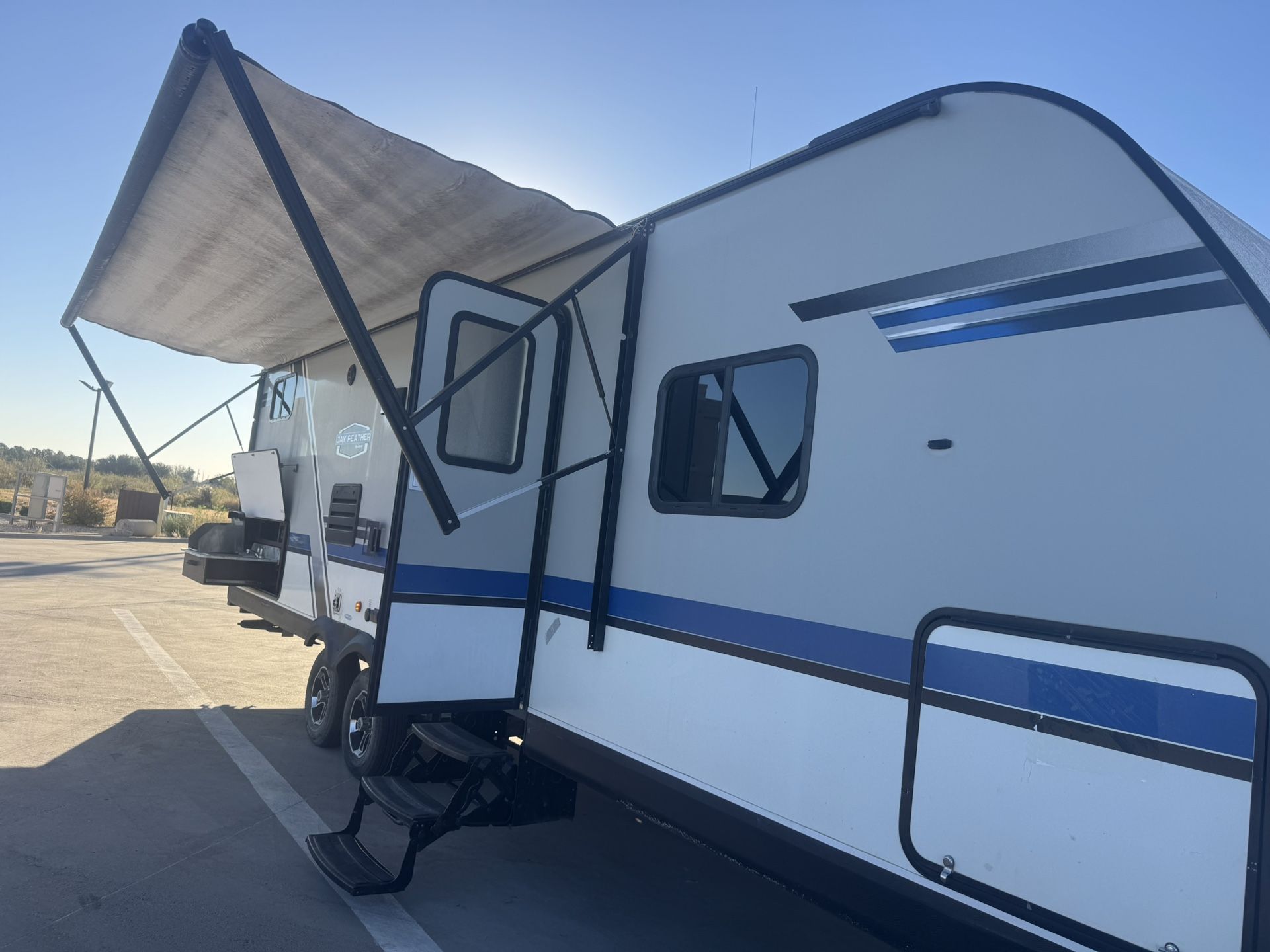 2019 Travel Tráiler In Víctorville Ca
