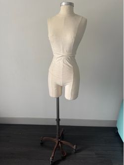 Bust Form