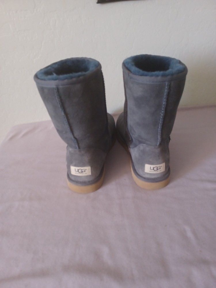 New Ladies Blue Ugg Boots Size 8