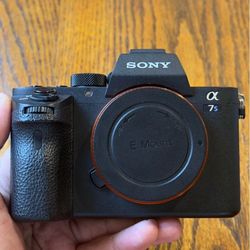 Sony A7S II w/ 4 Sony OEM Batteries