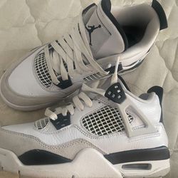 Military Jordan Retro 4s