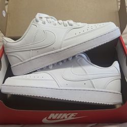 Nikes court vision lo