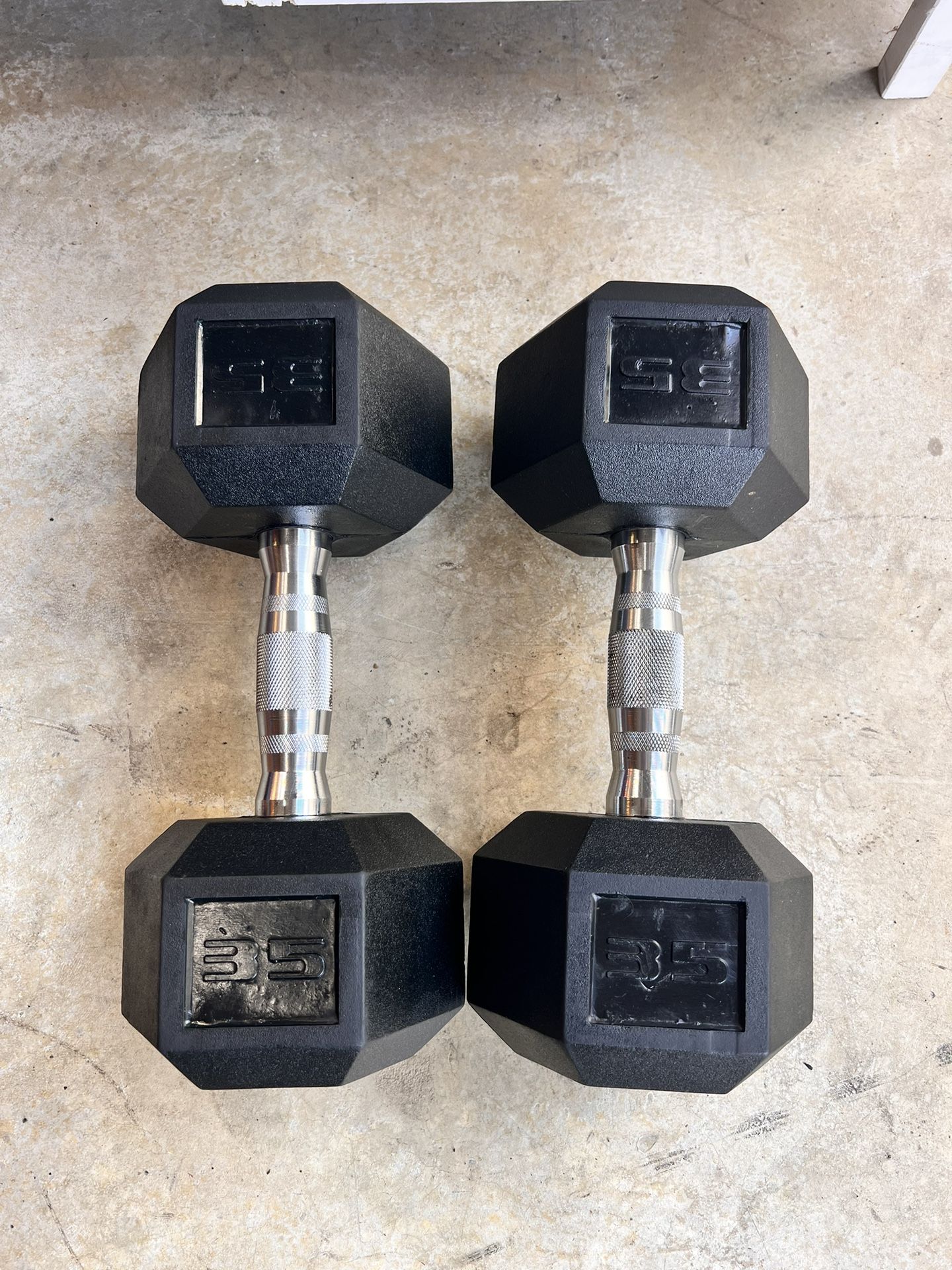 TWO 35 LB DUMBBELLS IN VERY GOOD CONDITION JUST LIKE NEW BOTH FOR $85
