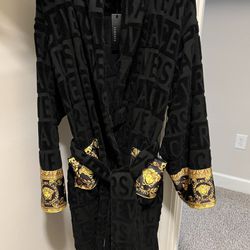 Versace Robe (BRANDE NEW) w/ TAG