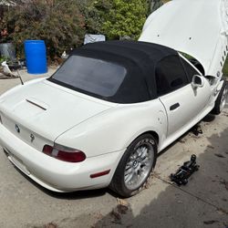 2001 BMW Z3 2.5i Parts car LSD, AC, Coilovers, Suspension READ